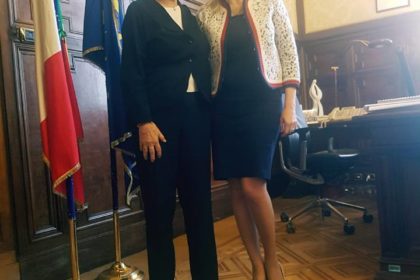 Il ministro della P.I., Valeria Fedeli  con Annalaura Giannelli, Presidente dell'ICS